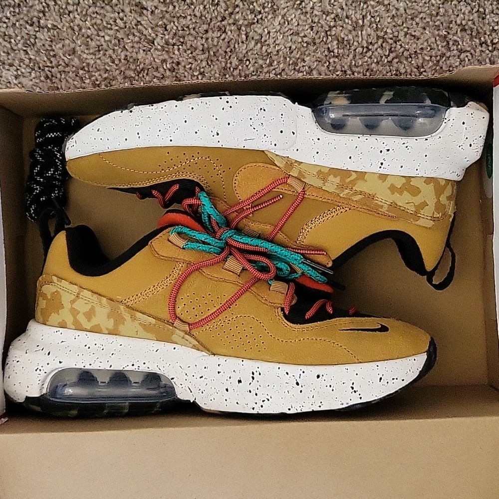 Womens Nike Air Max Viva